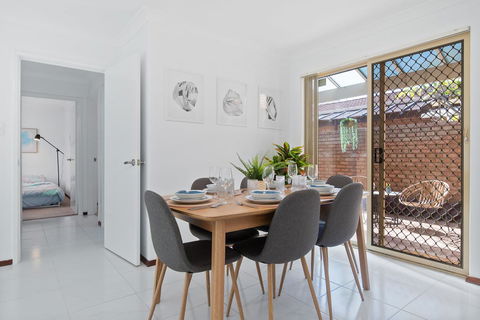 Applecross Village Residence - Foster Accommodation 9