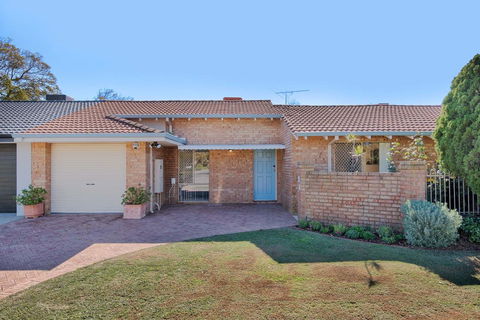 Applecross Village Residence - Foster Accommodation 29
