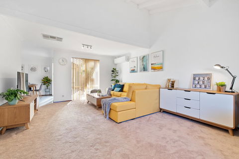 Applecross Village Residence - Foster Accommodation 5