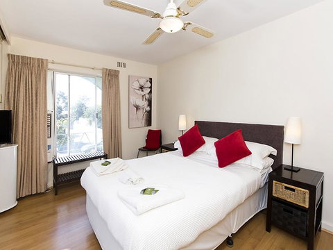 Style In Subiaco - Foster Accommodation 10