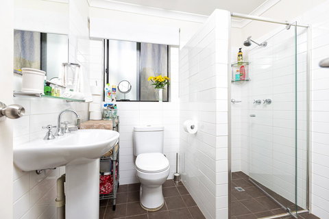 Como Executive Apartment - Foster Accommodation 15