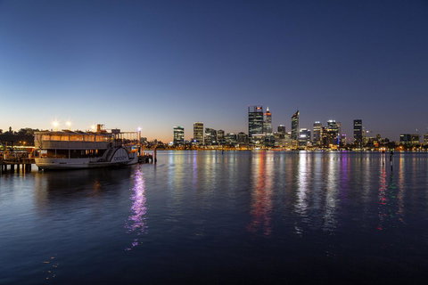 Como Executive Apartment - Foster Accommodation 37