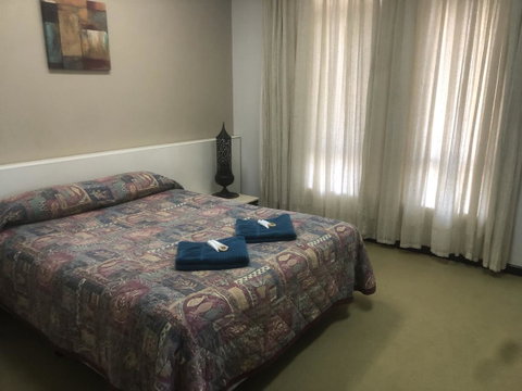 Kambalda Hotel - Foster Accommodation 19