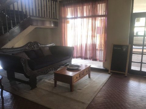 Kambalda Hotel - Foster Accommodation 37