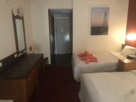 Kambalda Hotel - Foster Accommodation 44