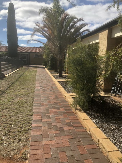 Kambalda Hotel - Foster Accommodation 40