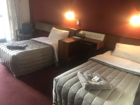 Kambalda Hotel - Foster Accommodation 18