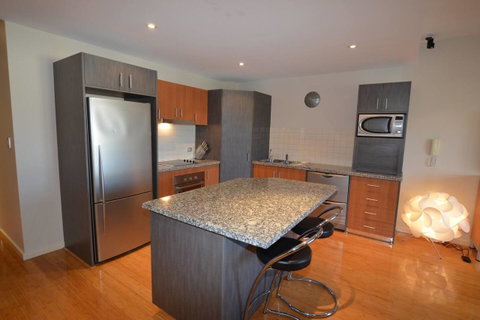 The Arcadia Apartment - Foster Accommodation 6