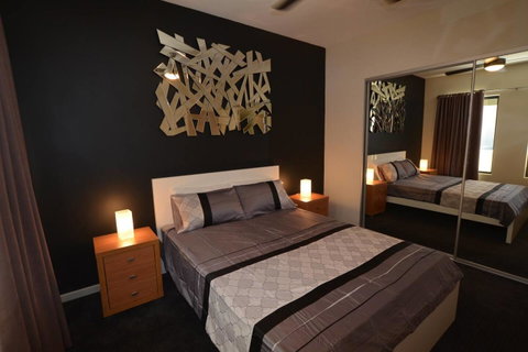 The Arcadia Apartment - Foster Accommodation 2