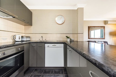 Subiaco Village 18 - Foster Accommodation 5