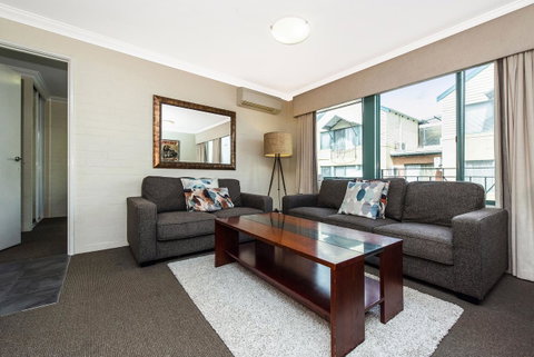 Subiaco Village 18 - Foster Accommodation 3