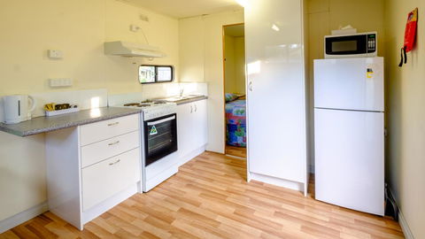 Australind Tourist Park - Foster Accommodation 25