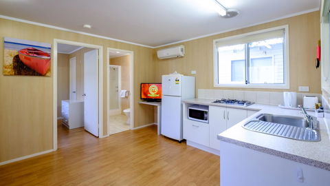 Australind Tourist Park - Foster Accommodation 11