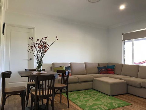 The Mains Guest House 2 Bedroom Farm Stay - Foster Accommodation 11
