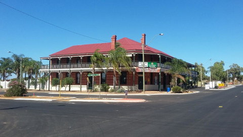 The Palace Hotel - Foster Accommodation 0