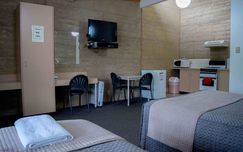 Hopetoun Motel & Chalet Village - Foster Accommodation 35