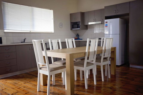 Hopetoun Motel & Chalet Village - Foster Accommodation 7
