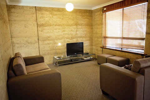 Hopetoun Motel & Chalet Village - Foster Accommodation 41