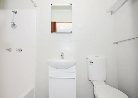 Meekatharra Accommodation Centre - Foster Accommodation 11