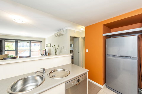 Subiaco Emporium Apartment - Foster Accommodation 18