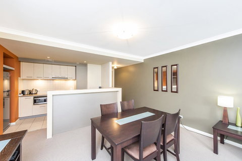 Subiaco Emporium Apartment - Foster Accommodation 11