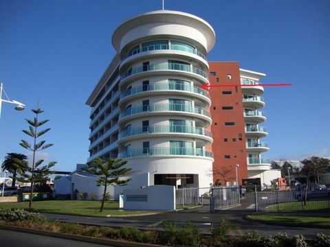 A 406 FANTASTIC OCEAN BEACH And MARINA VIEW APT - MANDURAH - Foster Accommodation 26