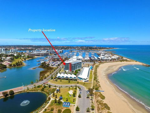 A 406 FANTASTIC OCEAN BEACH And MARINA VIEW APT - MANDURAH - Foster Accommodation 27