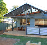 Kestrel Chalets - Foster Accommodation