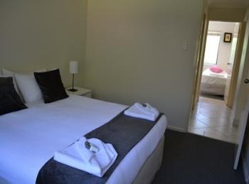 Forrest Street - Foster Accommodation 0