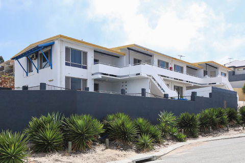 Scarborough Apartments - Foster Accommodation 0
