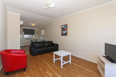 Scarborough Apartments - Foster Accommodation 2