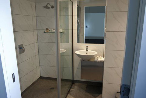 Brighton Hotel Motel - Foster Accommodation 12