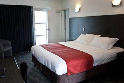 Brighton Hotel Motel - Foster Accommodation 11