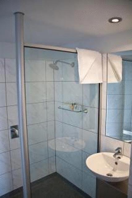 Brighton Hotel Motel - Foster Accommodation 13