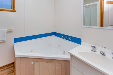 Discovery Parks - Devonport - Foster Accommodation 8