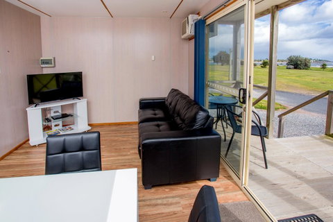 Discovery Parks - Devonport - Foster Accommodation 36