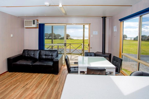 Discovery Parks - Devonport - Foster Accommodation 27