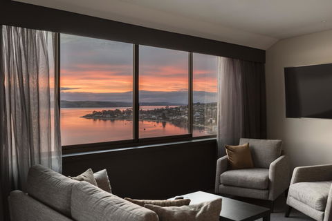 Wrest Point - Foster Accommodation 7