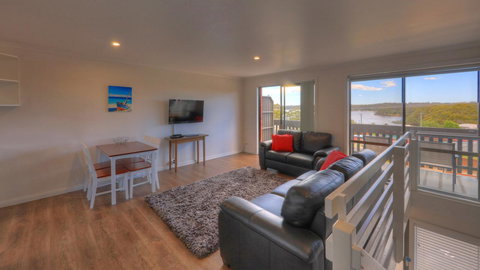 Sweetwater Villas - Foster Accommodation 4