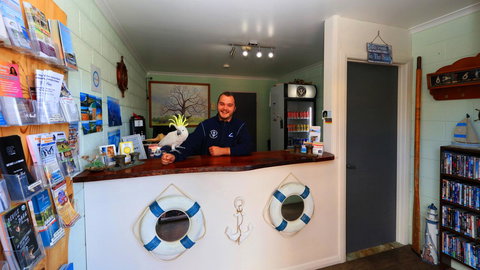 Sweetwater Villas - Foster Accommodation 28