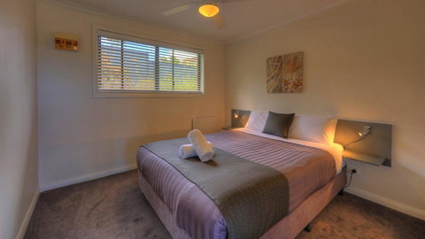 Sweetwater Villas - Foster Accommodation 23