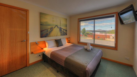 Sweetwater Villas - Foster Accommodation 1