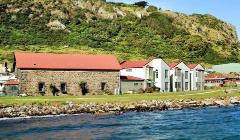 Stanley Village Waterfront Accommodation - Foster Accommodation 12