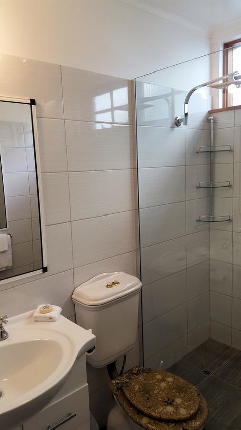 Stanley Village Waterfront Accommodation - Foster Accommodation 1