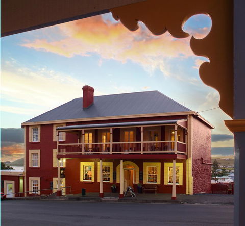 Stanley Hotel & Apartments - Foster Accommodation 0