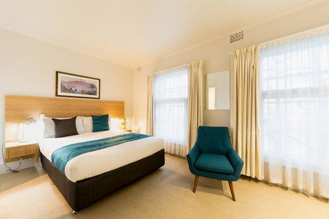 Customs House Hotel - Foster Accommodation 11