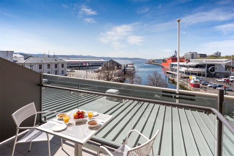Customs House Hotel - Foster Accommodation 15