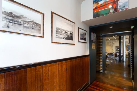 Customs House Hotel - Foster Accommodation 36