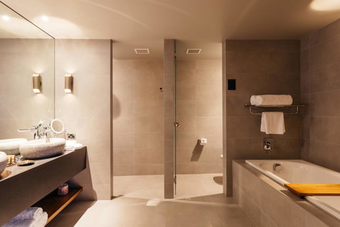 MACq 01 Hotel - Foster Accommodation 27