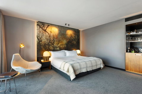 MACq 01 Hotel - Foster Accommodation 10
